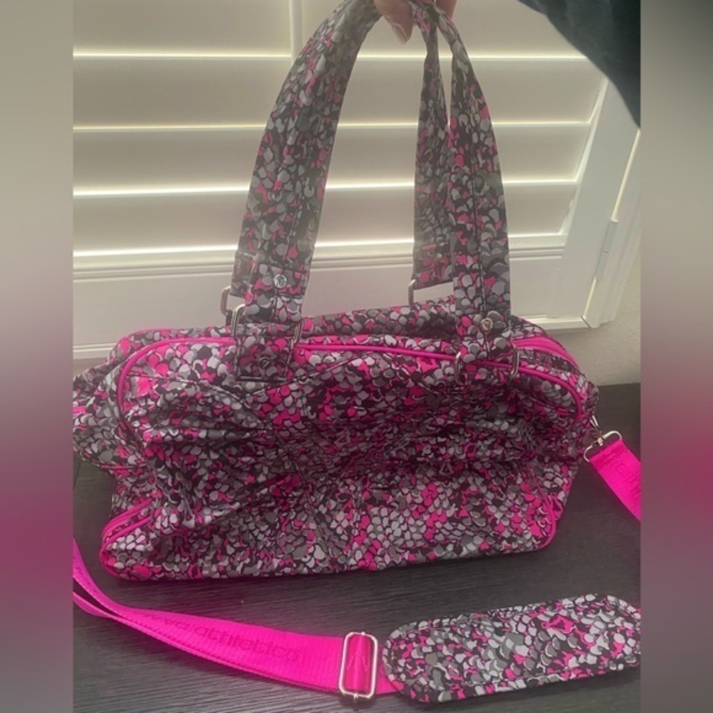 IVIVVA Retired Pink Dot Dance Gym Luggage School Travel Dance Bag